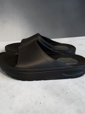 MyPillow Slide Sandals Black Men's 8 / Women's 10 Comfort Recovery Slides
